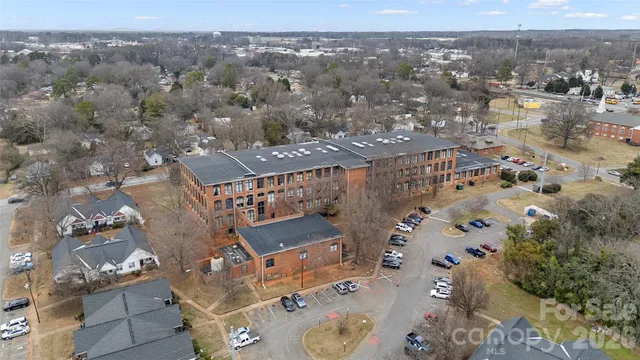 $200,000 | 201 South Hoskins Road, Unit 230, Charlotte, NC 28208