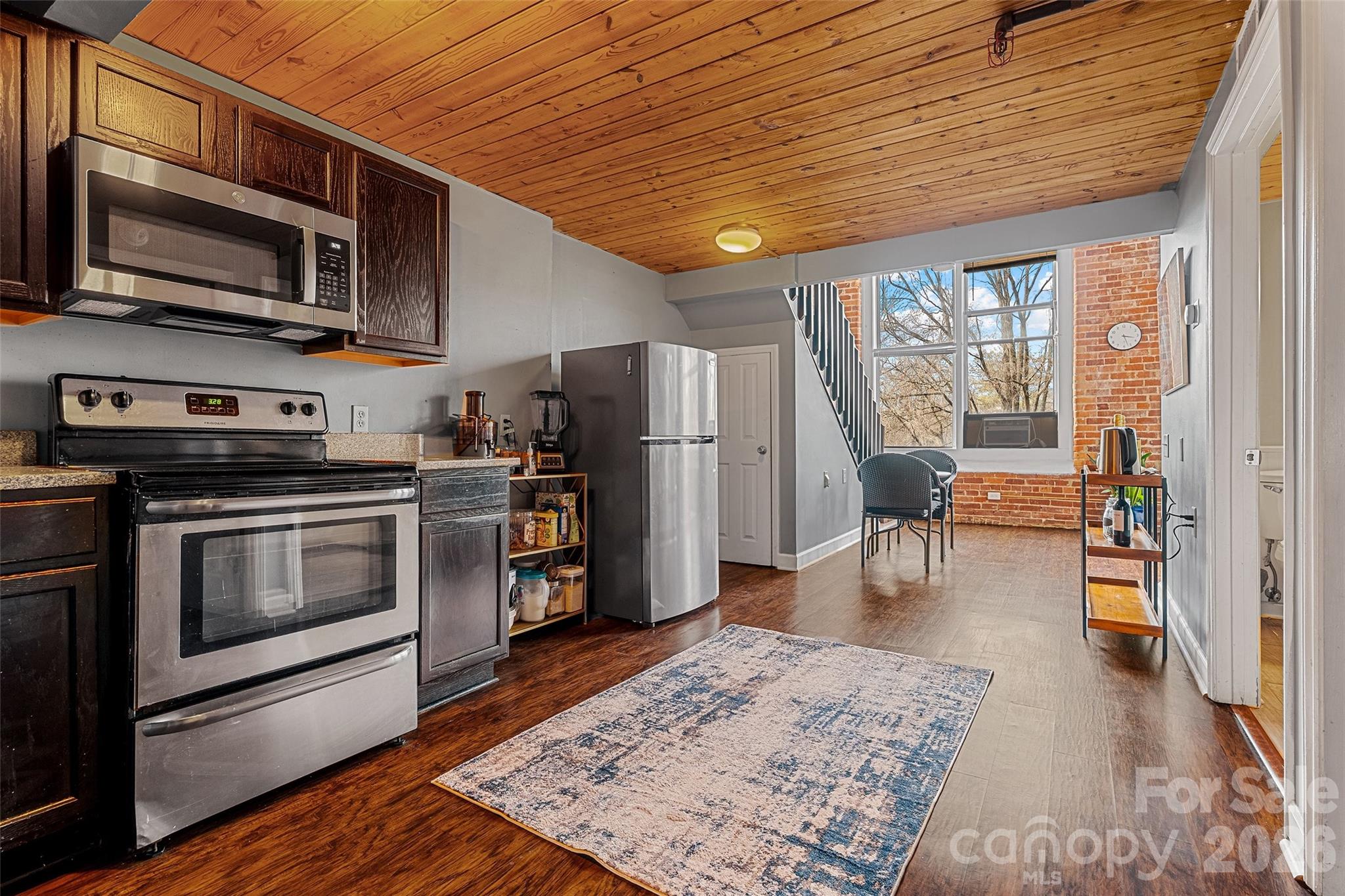 201 South Hoskins Road, Unit 230 Charlotte, NC 28208 - Photo 8 of 48