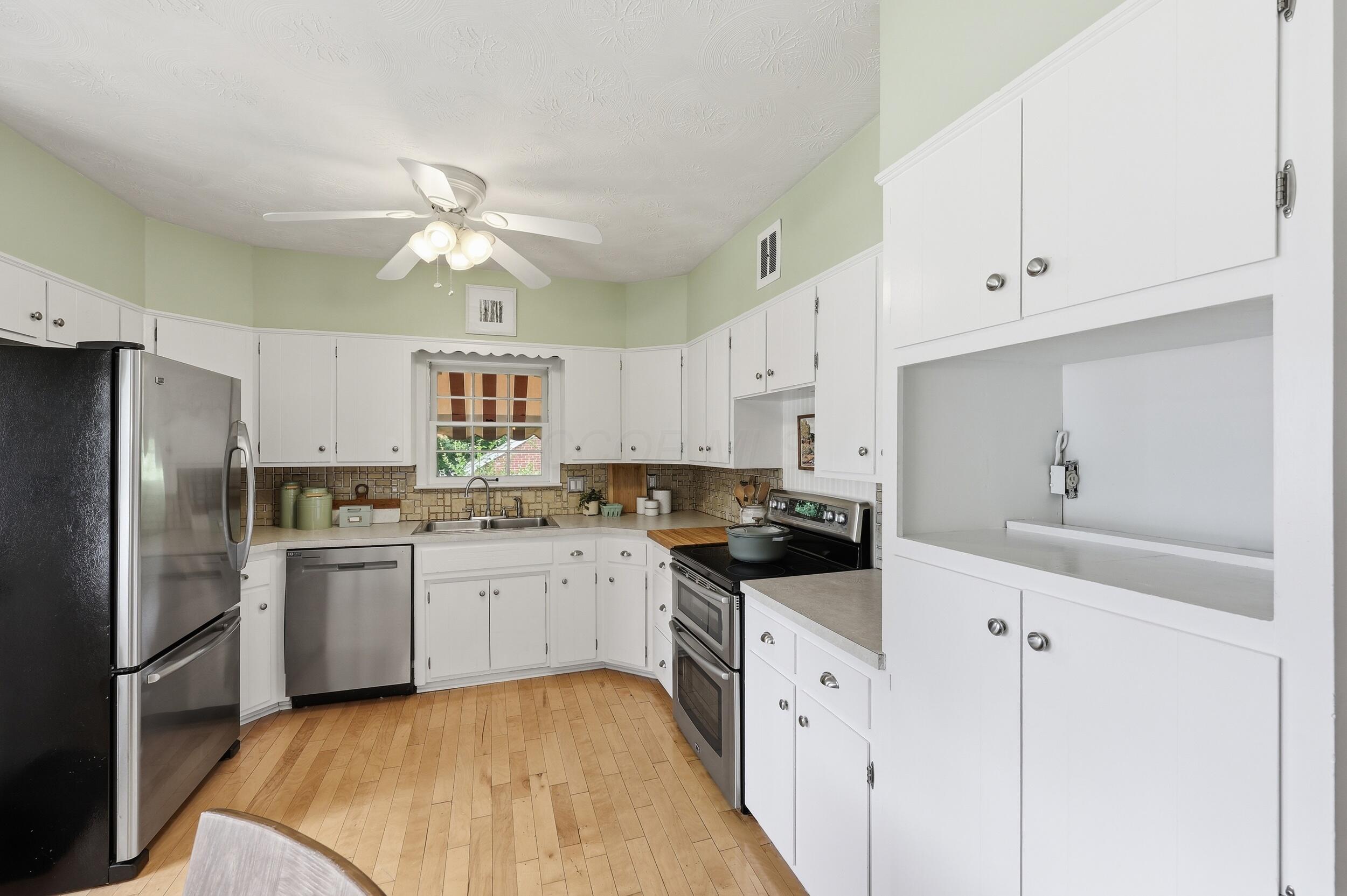23 Blenheim Road Columbus, OH 43214 - Photo 12 of 39 21_072a6278