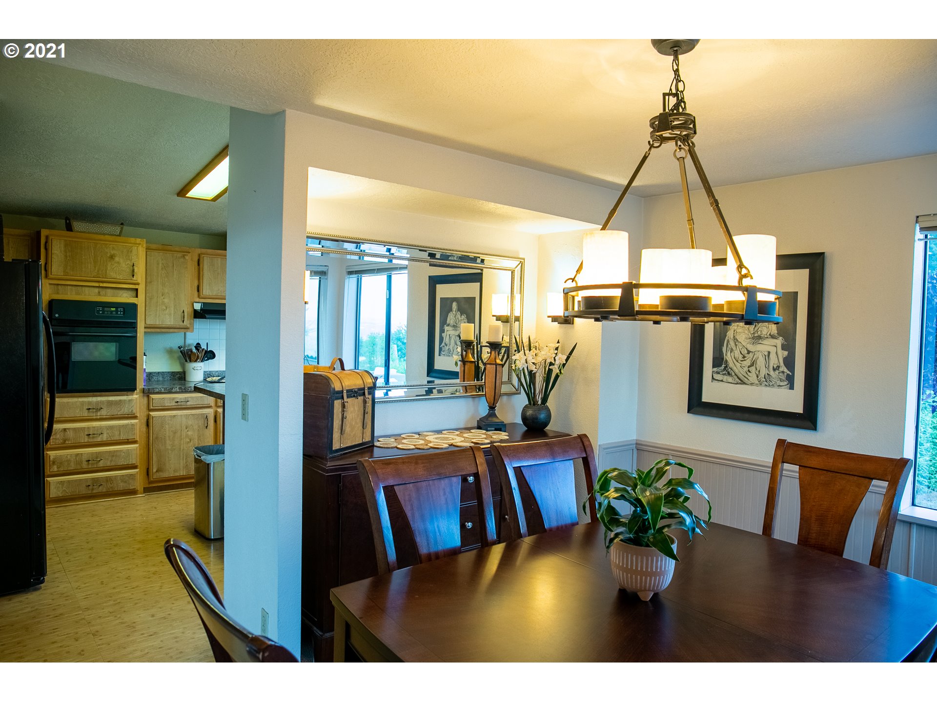 21002 Southwest McCormick Hill Road Hillsboro, OR 97123 - Photo 25 of 26 Gallery Image 25