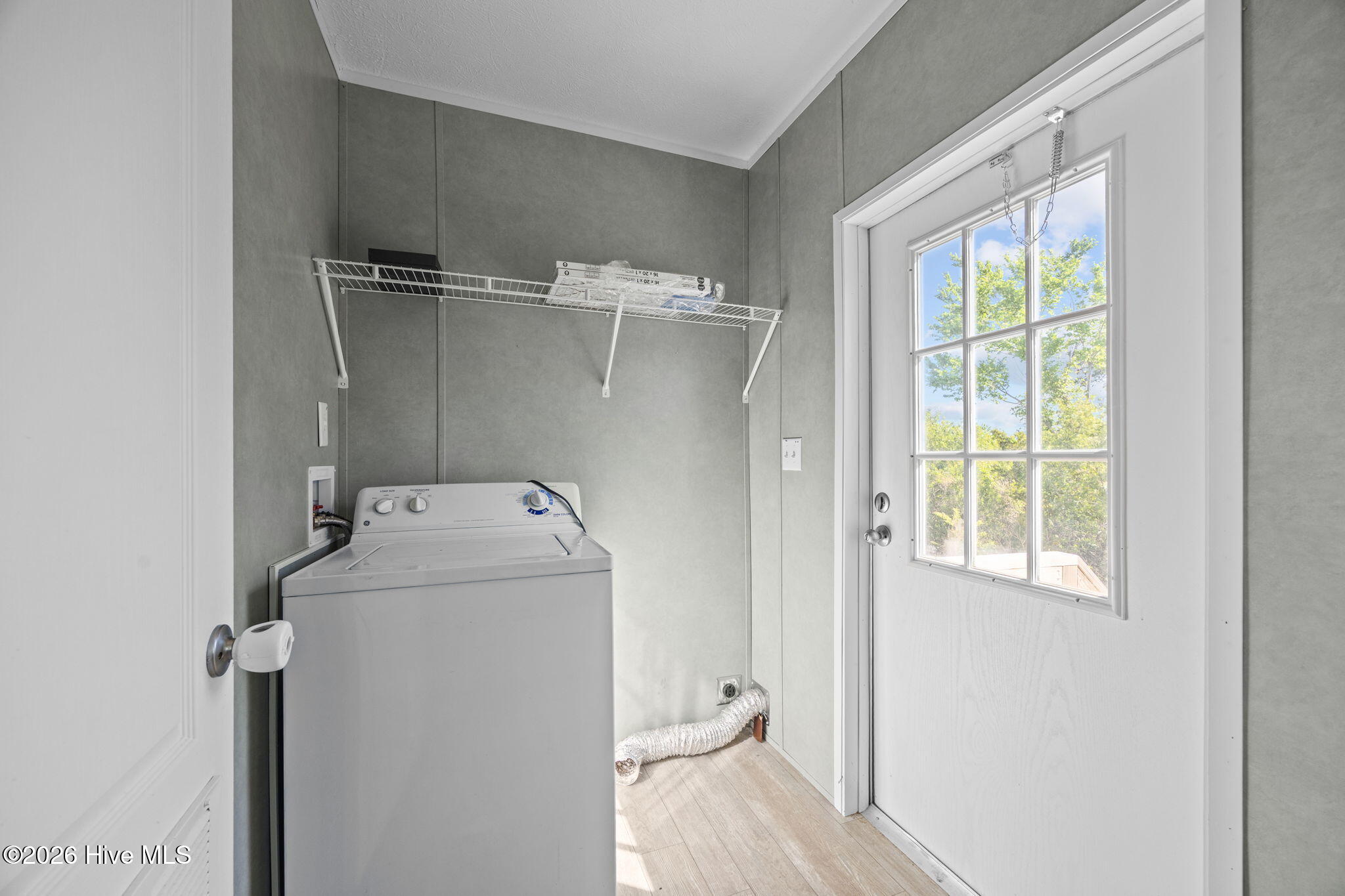994 Merrimon Road Beaufort, NC 28516 - Photo 12 of 25 Laundry Room