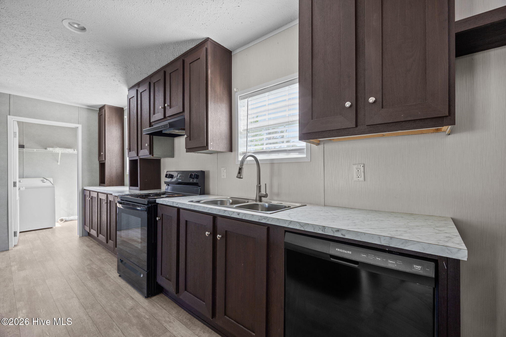 994 Merrimon Road Beaufort, NC 28516 - Photo 10 of 25 Kitchen