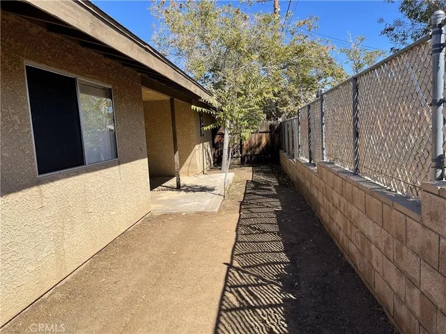 $1,350 | 7467 Bannock Trail, Unit 3, Yucca Valley, CA 92284