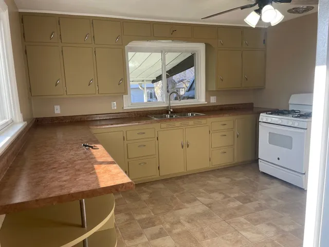 $160,000 | 300 North Coldwater Street, Fremont, IN 46737