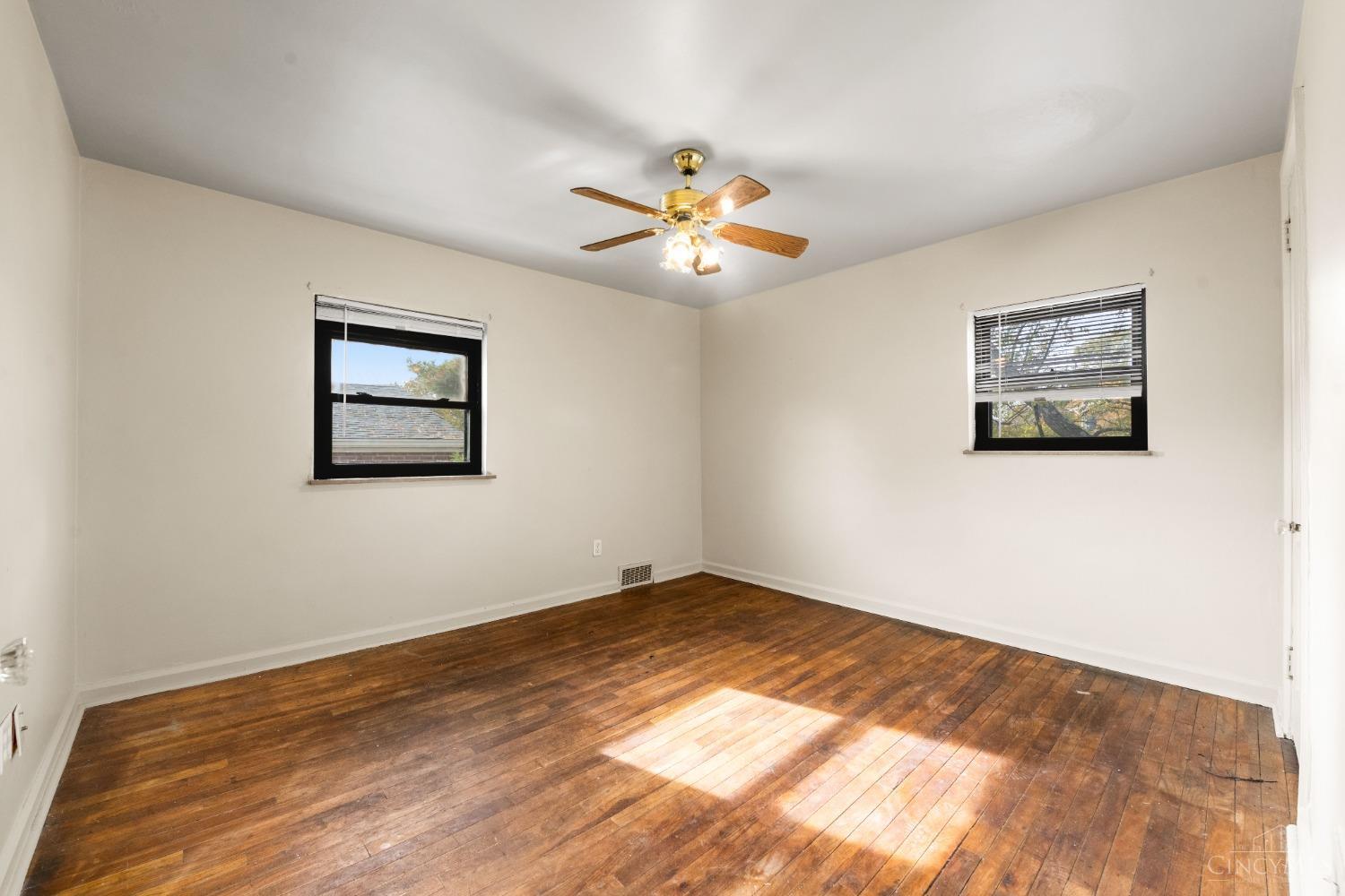 5048 Rapid Run Road Cincinnati, OH 45238 - Photo 21 of 30