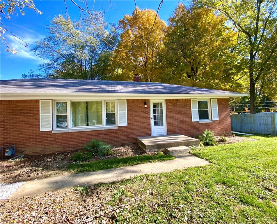 2207 Rosedale Drive Indianapolis, IN 46227 - Photo 2 of 26 Gallery Image 2