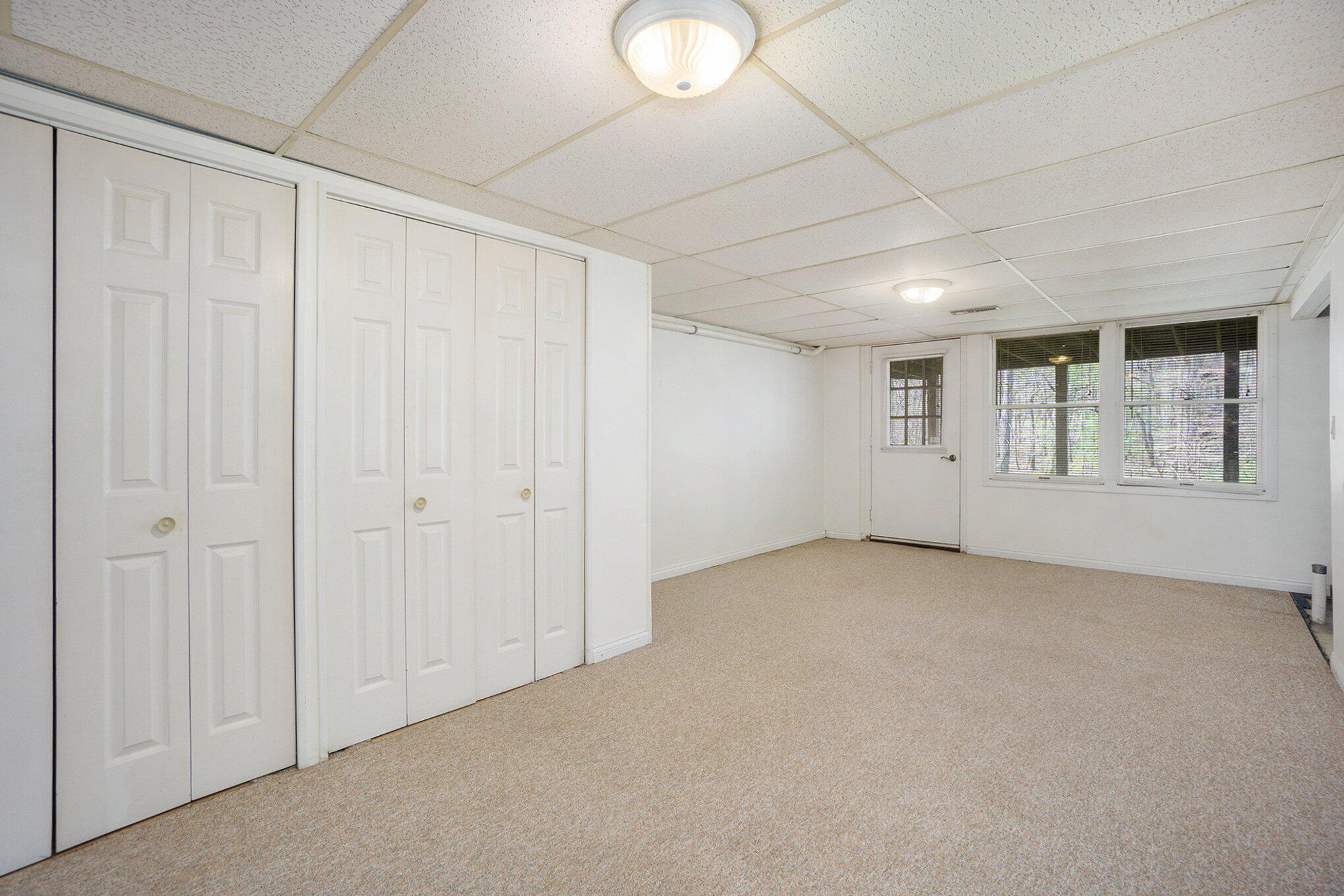 14661 Kane Road Plainwell, MI 49080 - Photo 11 of 25 Walkout family room