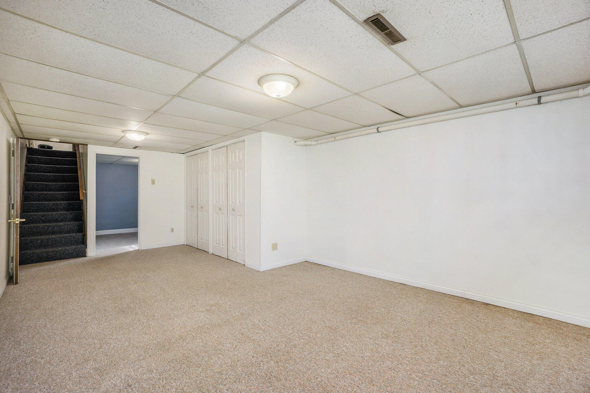 14661 Kane Road Plainwell, MI 49080 - Photo 12 of 25 Family room
