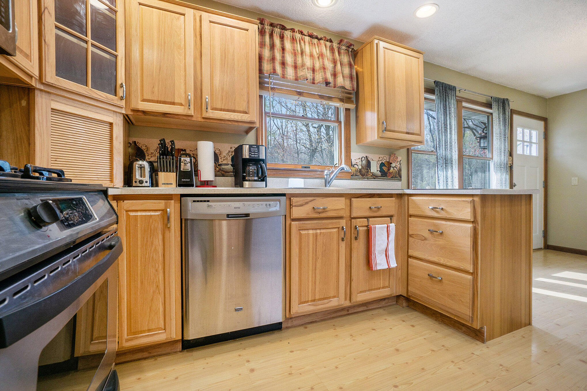 14661 Kane Road Plainwell, MI 49080 - Photo 6 of 25 Kitchen