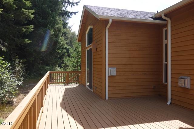 1034 Southwest Morning Depoe Bay, OR 97341 - Photo 20 of 30 1034 MW 017