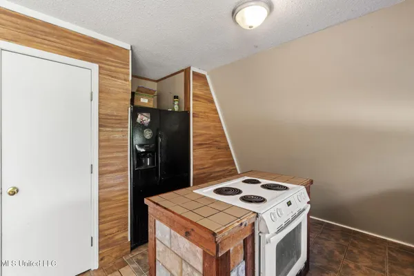 $159,900 | 14004 Ann Road, Moss Point, MS 39562
