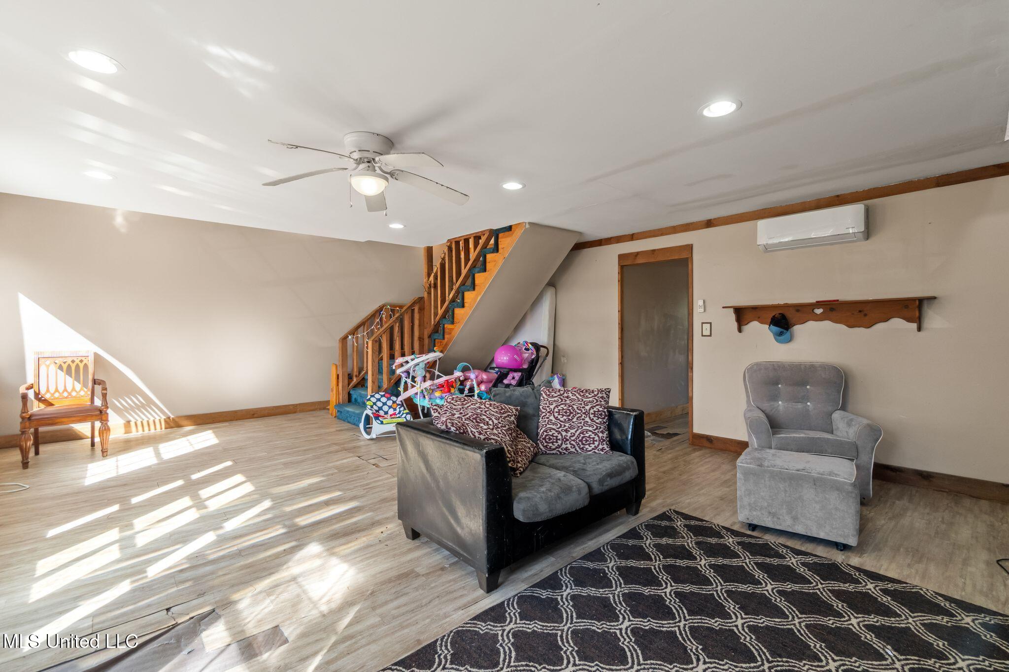 14004 Ann Road Moss Point, MS 39562 - Photo 8 of 41 14004_Ann_Rd-8