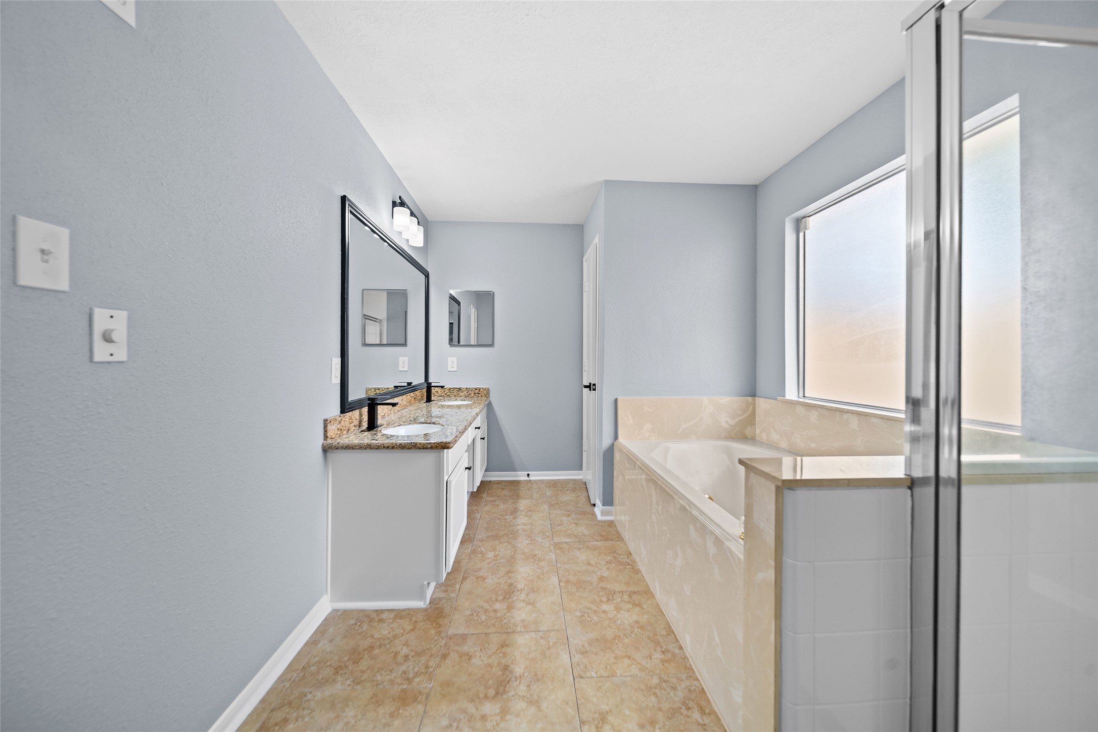 6627 Greenhouse Road Katy, TX 77449 - Photo 15 of 21 master bath