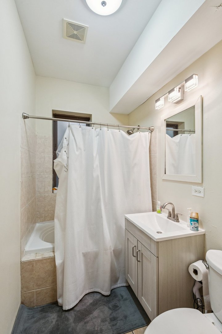 5014 South Prairie Avenue, Unit 1 Chicago, IL 60615 - Photo 4 of 15