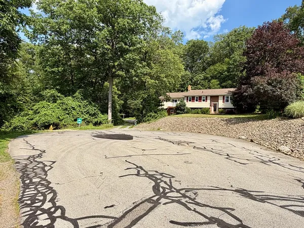 $349,900 | 116 Hollmarc Boulevard, Franklin, PA 16323