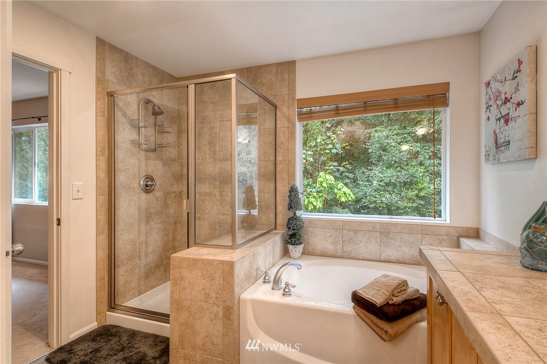 27352 Maple Ridge Way Southeast Maple Valley, WA 98038 - Photo 18 of 25