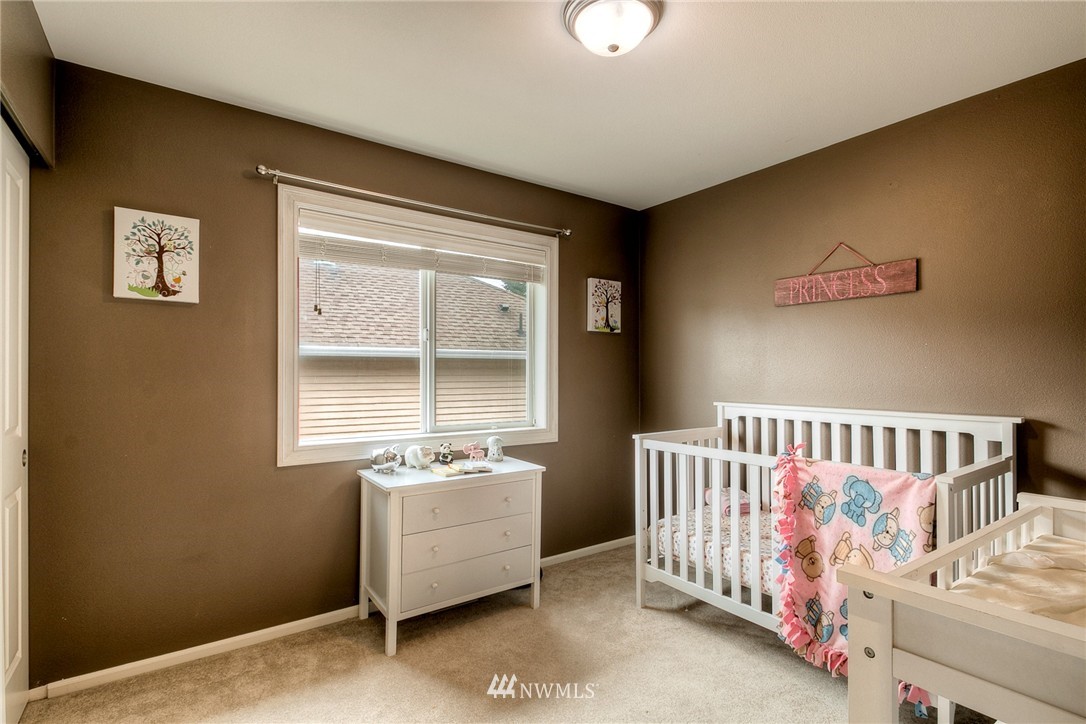 27352 Maple Ridge Way Southeast Maple Valley, WA 98038 - Photo 20 of 25