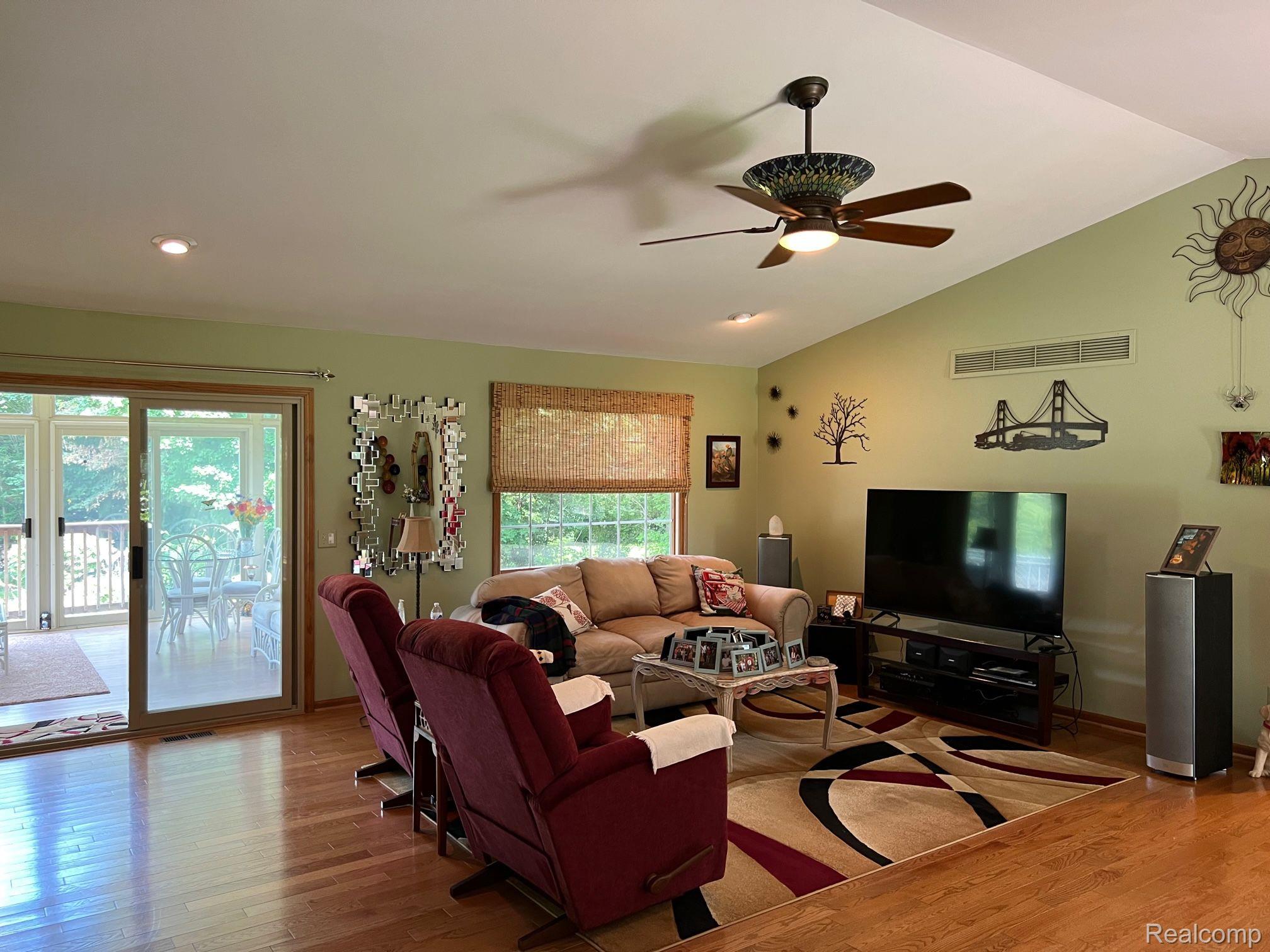 2111 Bray Road Attica, MI 48412 - Photo 15 of 36 Gallery Image 15