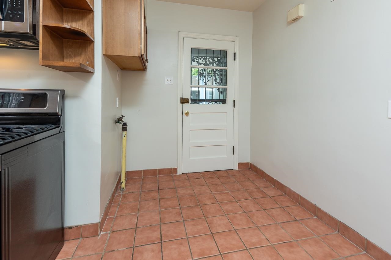 1004 South Perkins Road Memphis, TN 38117 - Photo 15 of 19 a view of a kitchen & utility room