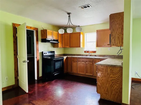 $1,575 | 1583 Cr-4757, Boyd, TX 76023