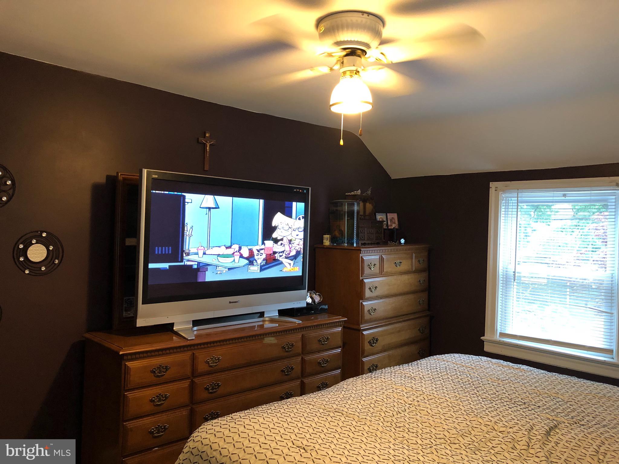 210 Kuser Road Hamilton, NJ 08619 - Photo 22 of 41 Comfortable MB w/king size bed & lg. Screen TV