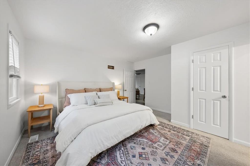 3636 Southwest Crane Road Lee's Summit, MO 64082 - Photo 11 of 27