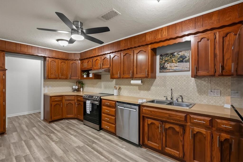3636 Southwest Crane Road Lee's Summit, MO 64082 - Photo 15 of 27