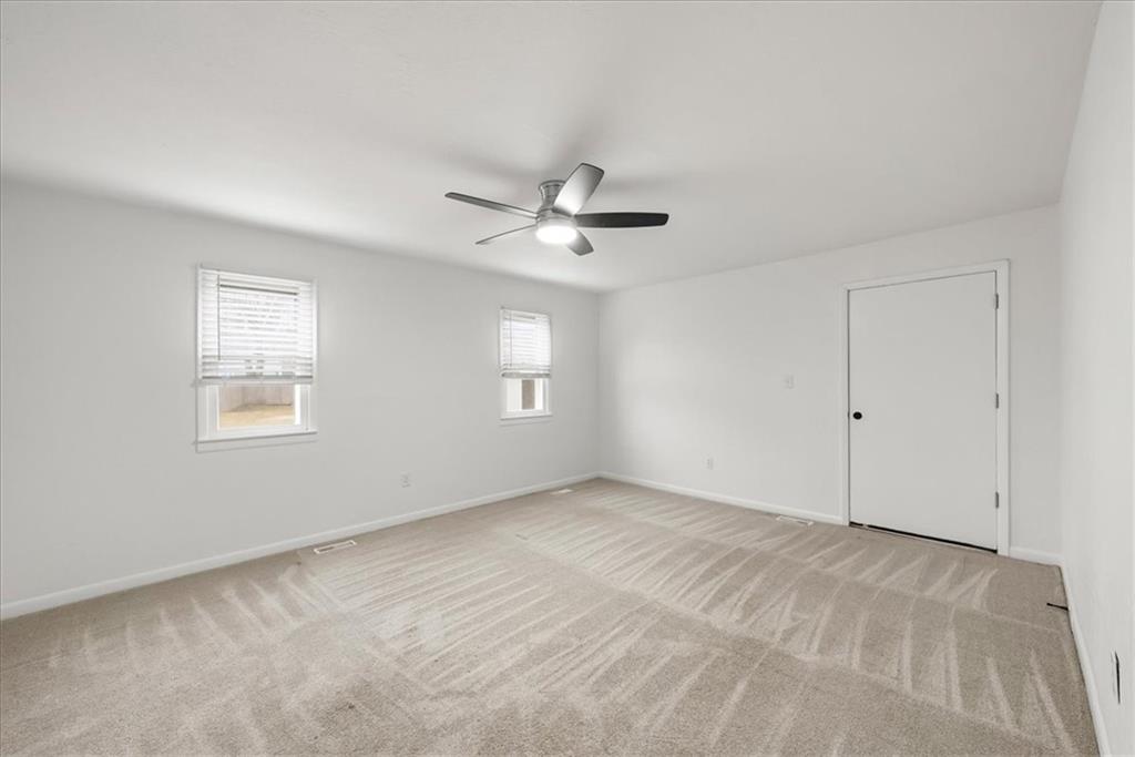 3636 Southwest Crane Road Lee's Summit, MO 64082 - Photo 16 of 27