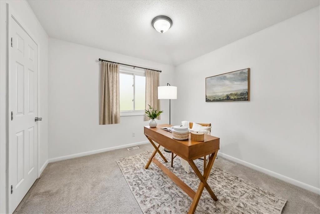 3636 Southwest Crane Road Lee's Summit, MO 64082 - Photo 9 of 27