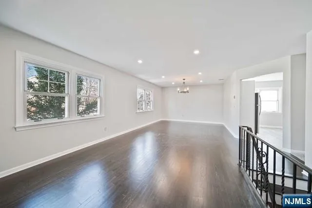 $3,300 | 100 Westside Avenue, Unit 2, Bergenfield, NJ 07621