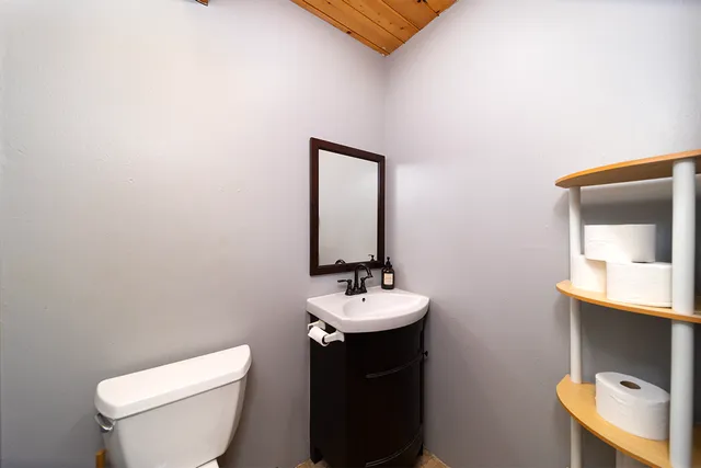 $189,000 | 688 Kinoole Street, Unit 209, Hilo, HI 96720