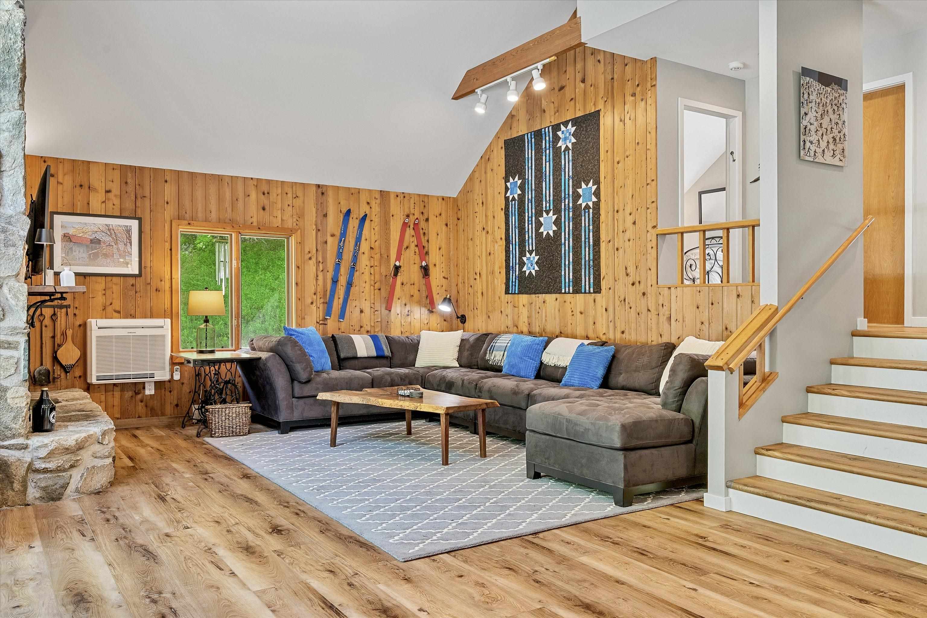 E12 Rock Ridge Road Winhall, VT 05340 - Photo 11 of 53