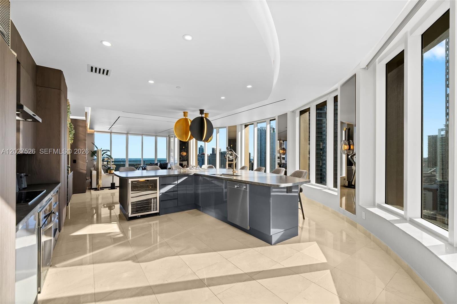 901 Brickell Key Boulevard, Unit 3304 Miami, FL 33131 - Photo 4 of 88