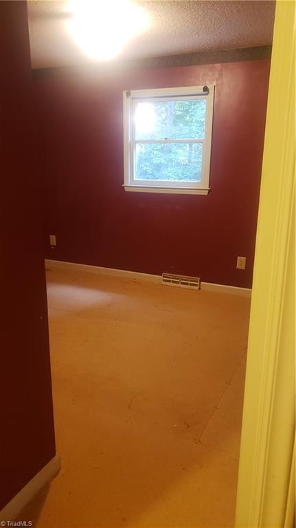5339 Mapleton Street Clemmons, NC 27012 - Photo 9 of 11 Gallery Image 9