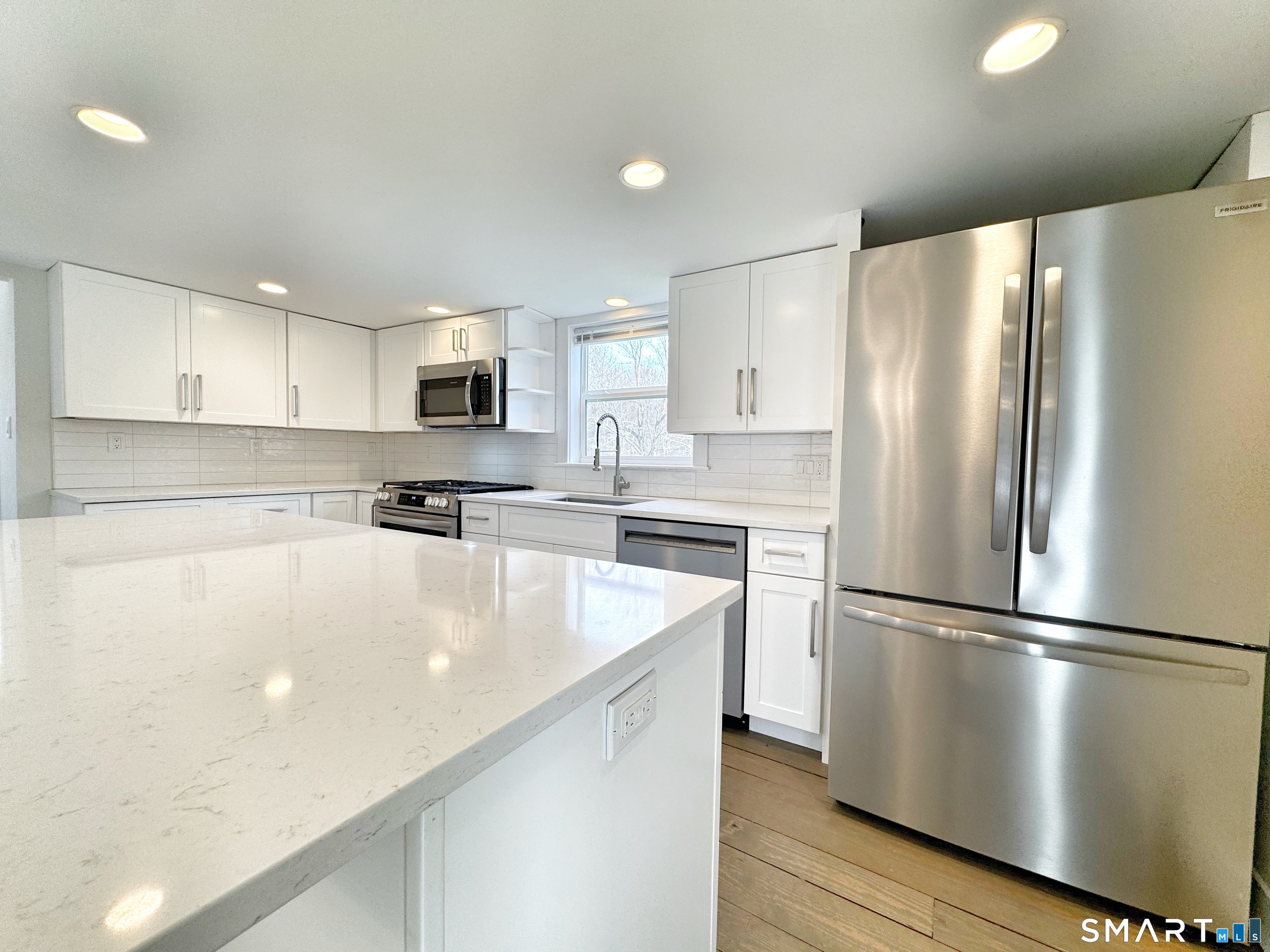 112 Georgetown Road Weston, CT 06883 - Photo 2 of 23