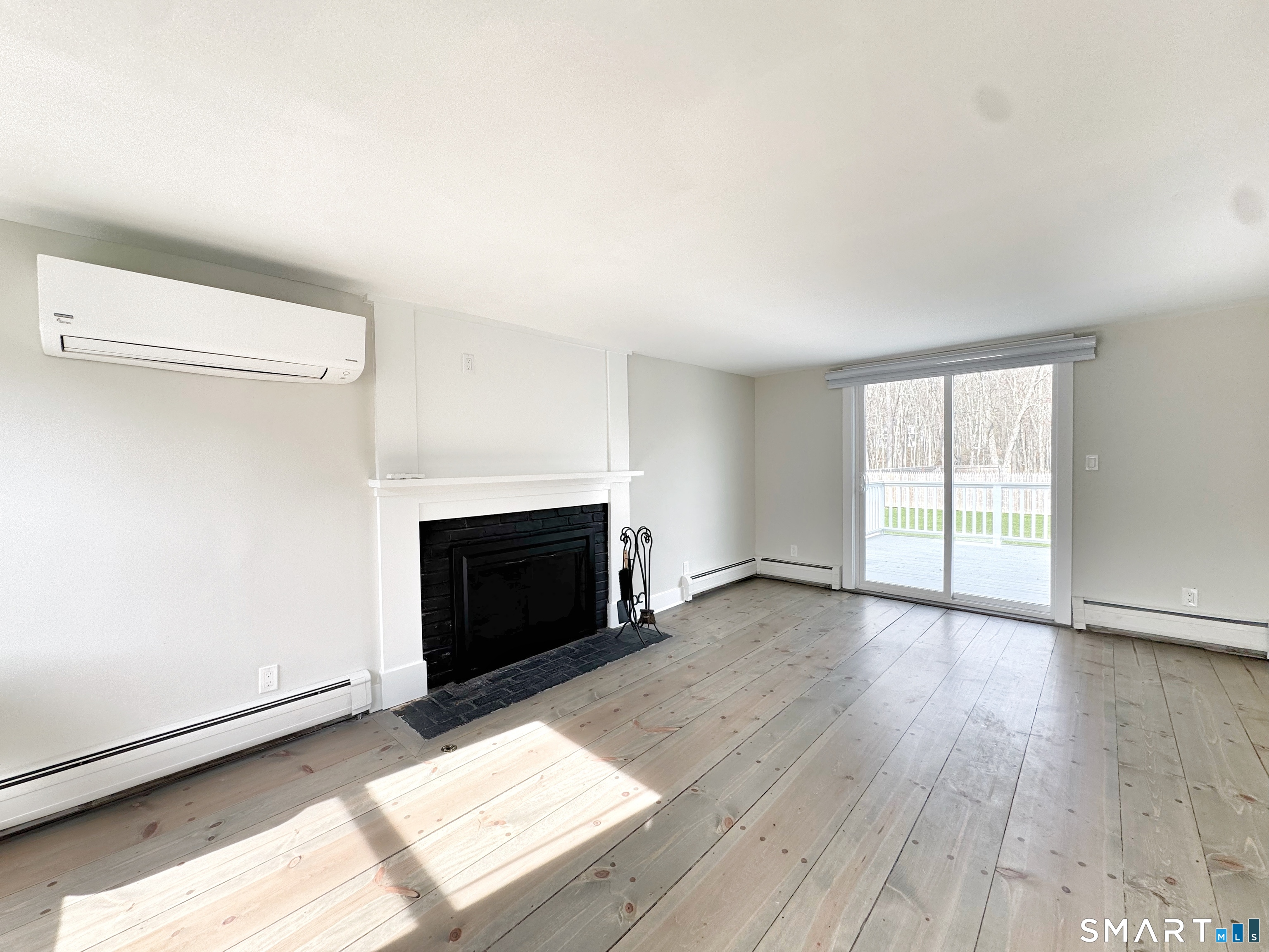 112 Georgetown Road Weston, CT 06883 - Photo 5 of 23