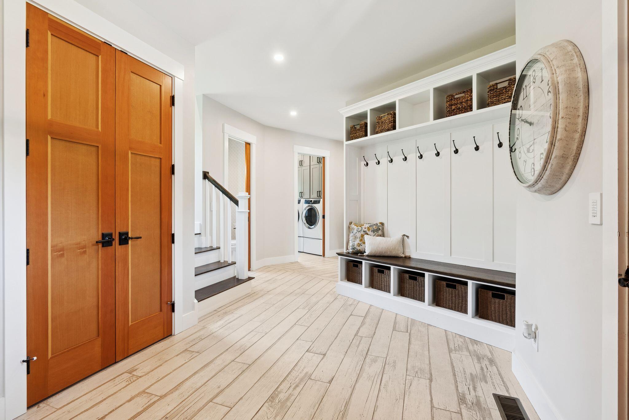 20 Vining Way Cumberland Center, ME 04021 - Photo 24 of 100 Beautiful built-in in mudroom