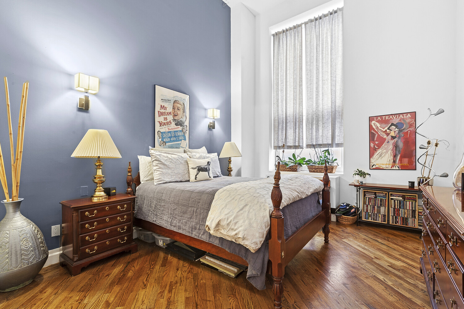 121 West 20th Street, Unit 2D Manhattan, NY 10011 - Photo 9 of 13 a bedroom with bed and window