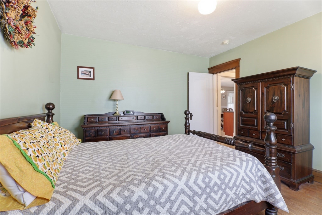 51 Trilby Avenue Chicopee, MA 01020 - Photo 34 of 42