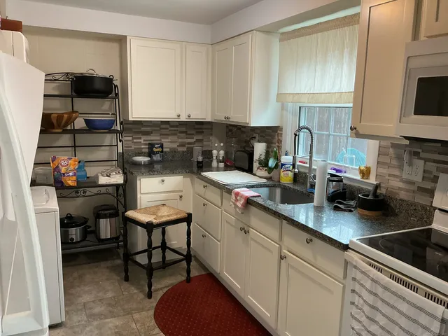 $1,595 | 38 D Garden Lane, Harwinton, CT 06791