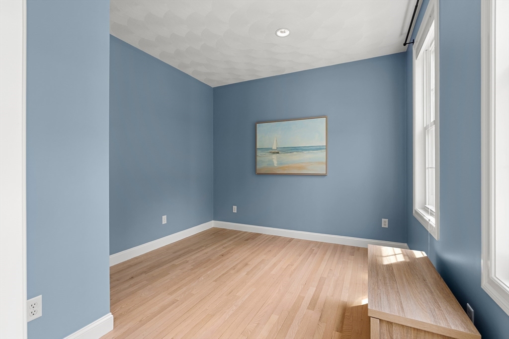 10 Yankee Way Beverly, MA 01915 - Photo 13 of 42
