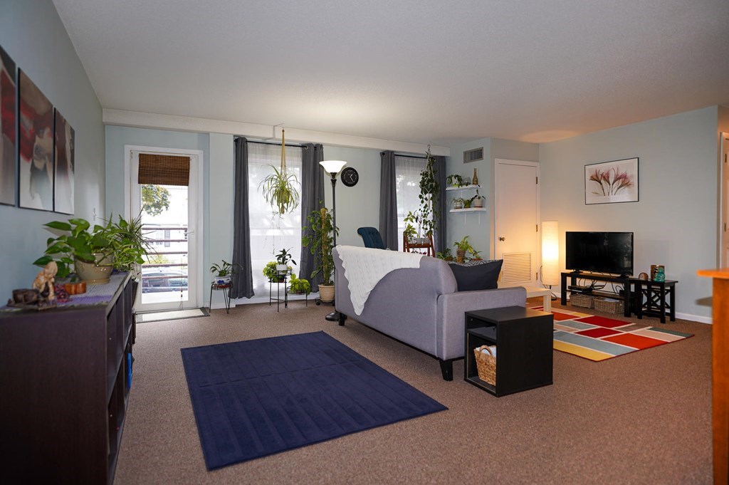 314 Riverside Avenue, Unit 204 Medford, MA 02155 - Photo 4 of 17