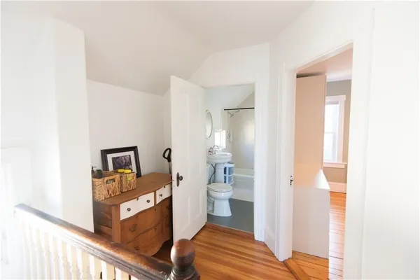 $3,000 | 21 Congdon Avenue, Newport, RI 02840