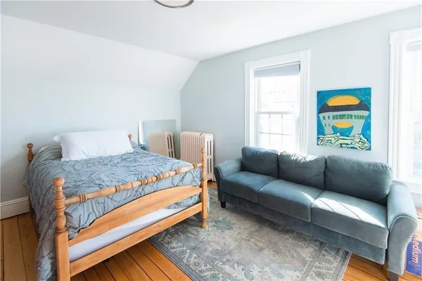 $3,000 | 21 Congdon Avenue, Newport, RI 02840