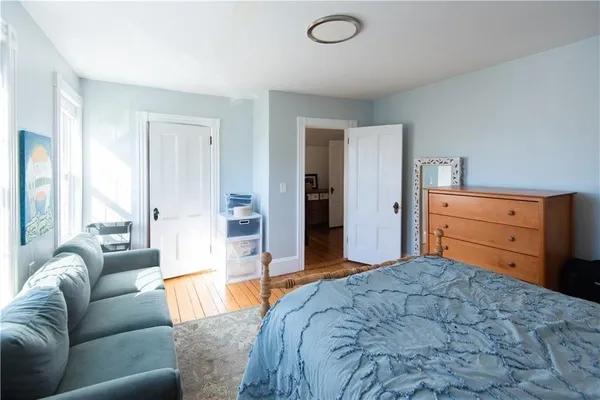 $3,000 | 21 Congdon Avenue, Newport, RI 02840