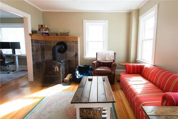 $3,000 | 21 Congdon Avenue, Newport, RI 02840