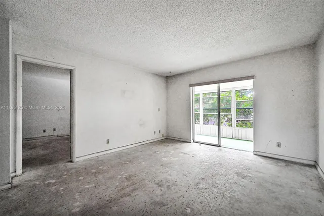 $110,000 | 700 Southeast 6th Avenue, Unit 304, Deerfield Beach, FL 33441