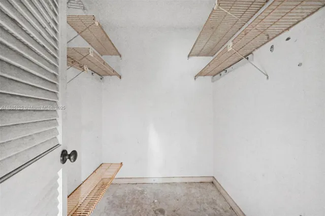 $110,000 | 700 Southeast 6th Avenue, Unit 304, Deerfield Beach, FL 33441