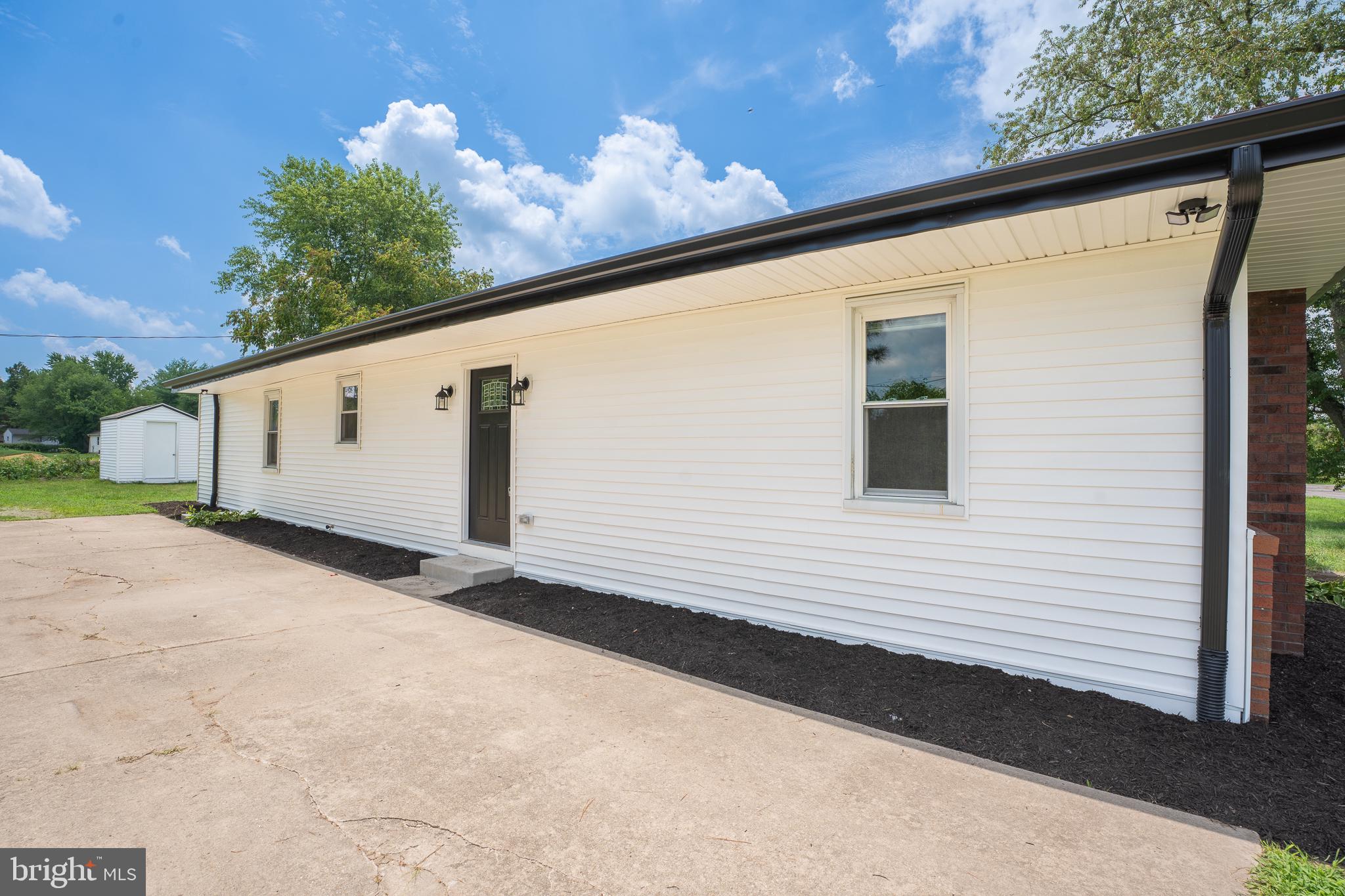 9010 Elks Road Seaford, DE 19973 - Photo 23 of 33 Charming home with inviting curb appeal.