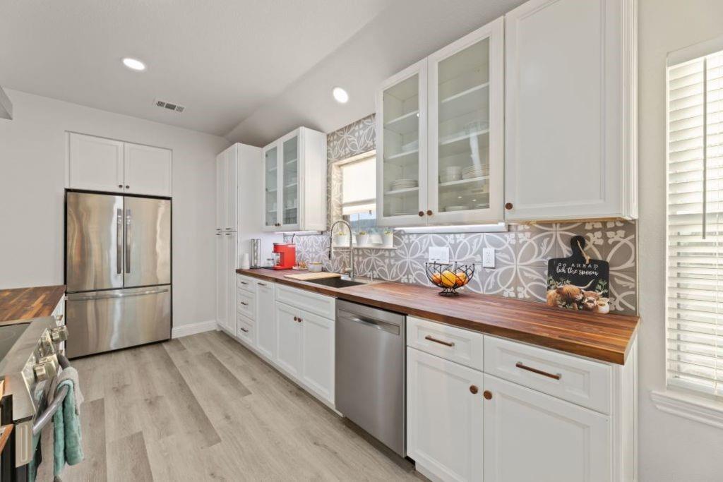 8613 Lakeside Drive Rowlett, TX 75088 - Photo 9 of 22